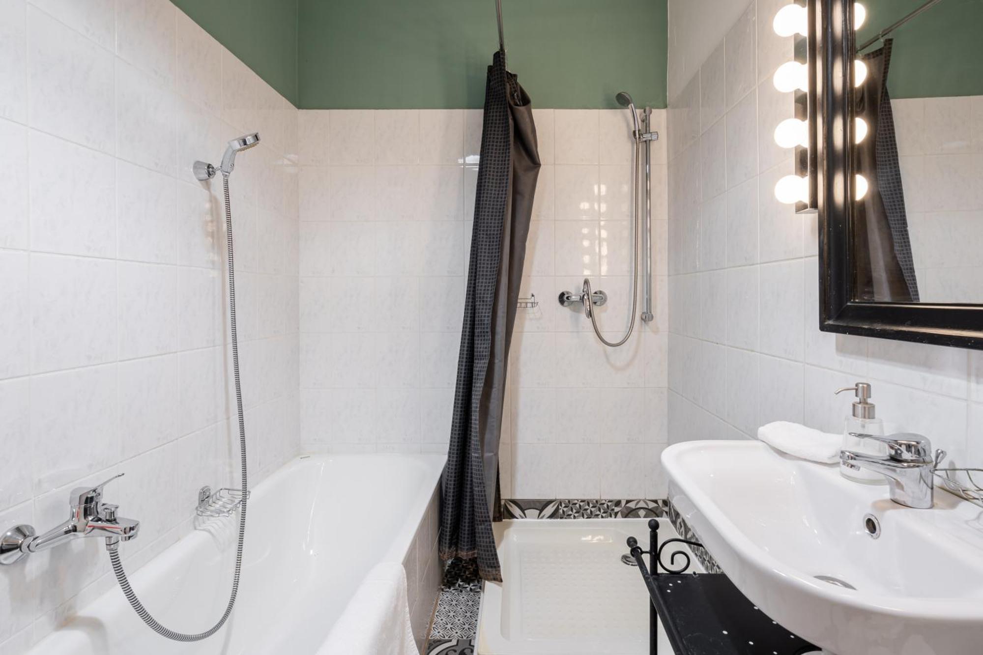 Paulay Deluxe 1 Apartment Будапеща Екстериор снимка